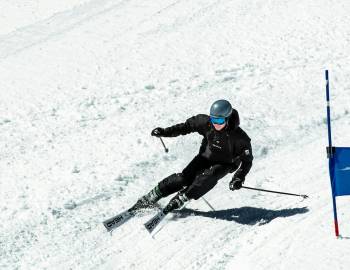 skier racing at copper mountain competitiob 