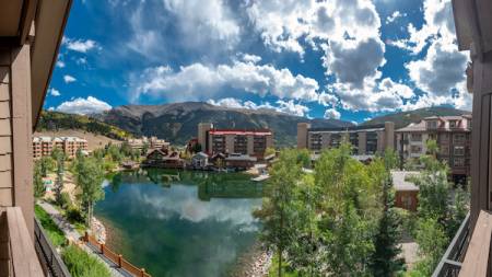 Taylor’s Crossing - Copper Mountain Lodging 